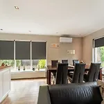 In With Garden Holiday home Garderen