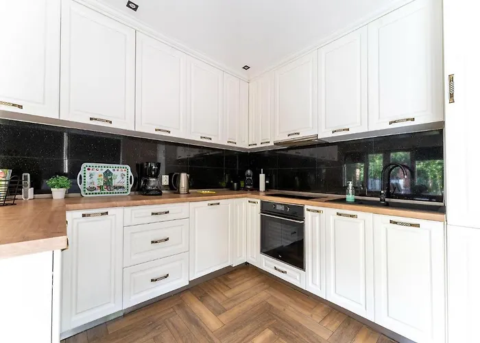 Dom wakacyjny In With Garden *