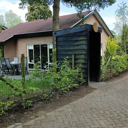 In With Garden Semesterbostad Garderen