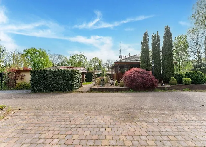 Semesterbostad In With Garden